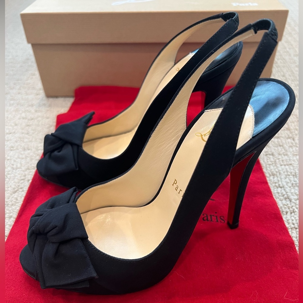 Christian Louboutin Slingback Open-toe Heels with Bows, Black and size 37.5